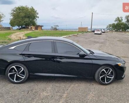 Черный Хонда Аккорд, объемом двигателя 1.5 л и пробегом 49 тыс. км за 20500 $, фото 3 на Automoto.ua