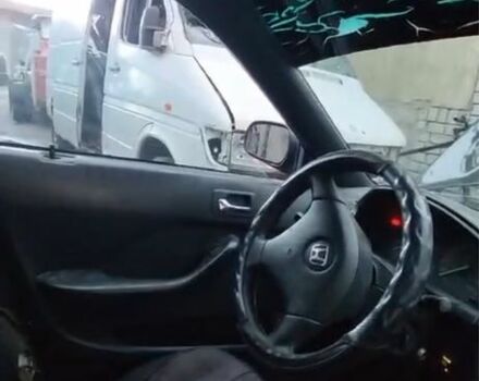 Черный Хонда Аккорд, объемом двигателя 2 л и пробегом 400 тыс. км за 2616 $, фото 3 на Automoto.ua