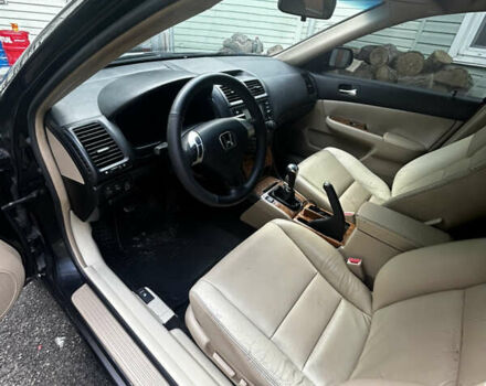 Черный Хонда Аккорд, объемом двигателя 2 л и пробегом 394 тыс. км за 4600 $, фото 7 на Automoto.ua