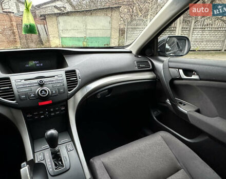 Чорний Хонда Аккорд, об'ємом двигуна 2 л та пробігом 253 тис. км за 7399 $, фото 48 на Automoto.ua