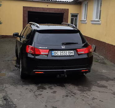 Черный Хонда Аккорд, объемом двигателя 2.2 л и пробегом 175 тыс. км за 9500 $, фото 1 на Automoto.ua