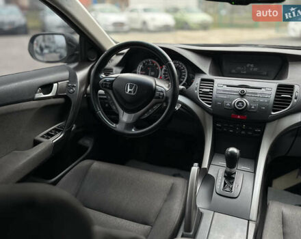 Черный Хонда Аккорд, объемом двигателя 2.2 л и пробегом 175 тыс. км за 10200 $, фото 27 на Automoto.ua