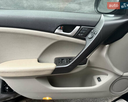 Чорний Хонда Аккорд, об'ємом двигуна 2.2 л та пробігом 300 тис. км за 8700 $, фото 13 на Automoto.ua