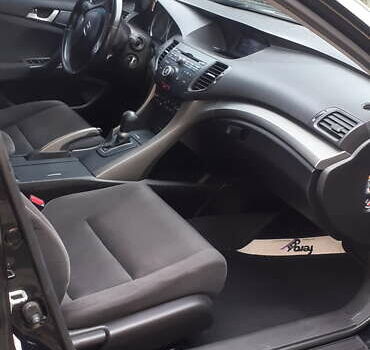 Черный Хонда Аккорд, объемом двигателя 2.2 л и пробегом 175 тыс. км за 9500 $, фото 9 на Automoto.ua