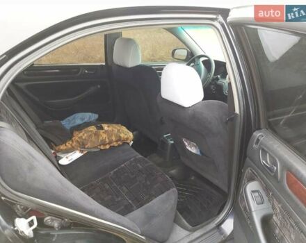 Черный Хонда Аккорд, объемом двигателя 1.6 л и пробегом 385 тыс. км за 3000 $, фото 7 на Automoto.ua