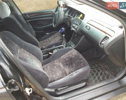 Черный Хонда Аккорд, объемом двигателя 1.6 л и пробегом 385 тыс. км за 3000 $, фото 8 на Automoto.ua