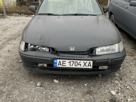 Черный Хонда Аккорд, объемом двигателя 2.2 л и пробегом 300 тыс. км за 2000 $, фото 1 на Automoto.ua