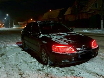 Черный Хонда Аккорд, объемом двигателя 1.6 л и пробегом 385 тыс. км за 3000 $, фото 1 на Automoto.ua