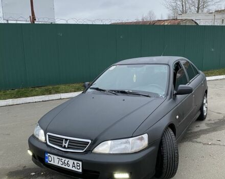 Черный Хонда Аккорд, объемом двигателя 1.9 л и пробегом 300 тыс. км за 2900 $, фото 1 на Automoto.ua