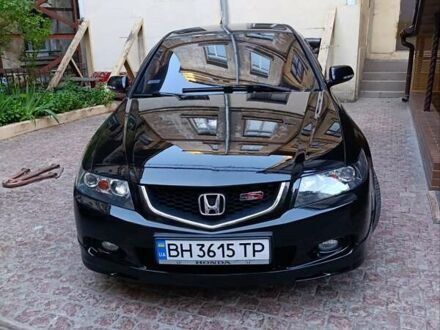 Чорний Хонда Аккорд, об'ємом двигуна 2.4 л та пробігом 300 тис. км за 6999 $, фото 1 на Automoto.ua