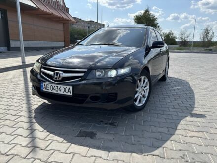Хонда Аккорд 2006 в Синельниковом на Automoto.ua Черный Хонда Аккорд, объемом двигателя 2.4 л и пробегом 270 тыс. км за 5500 $, фото 1 на Automoto.ua