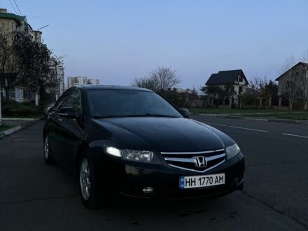 Черный Хонда Аккорд, объемом двигателя 2 л и пробегом 330 тыс. км за 5600 $, фото 1 на Automoto.ua