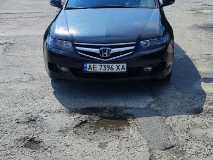 Черный Хонда Аккорд, объемом двигателя 2 л и пробегом 320 тыс. км за 6500 $, фото 1 на Automoto.ua