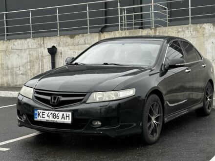 Хонда Аккорд 2006 у Кривому Розі на Automoto.ua Чорний Хонда Аккорд, об'ємом двигуна 2 л та пробігом 220 тис. км за 6300 $, фото 1 на Automoto.ua
