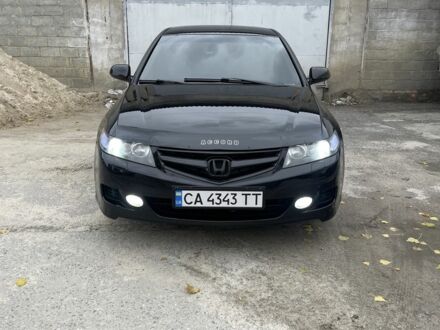 Черный Хонда Аккорд, объемом двигателя 2 л и пробегом 300 тыс. км за 8700 $, фото 1 на Automoto.ua