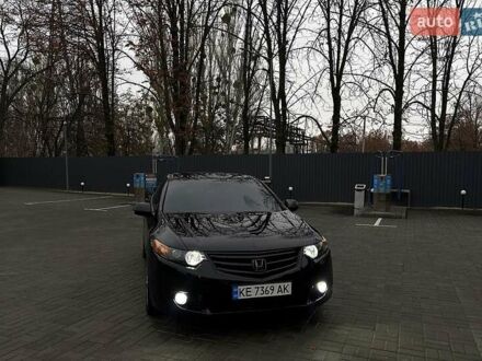 Черный Хонда Аккорд, объемом двигателя 2.4 л и пробегом 310 тыс. км за 10000 $, фото 1 на Automoto.ua