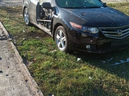 Черный Хонда Аккорд, объемом двигателя 2 л и пробегом 179 тыс. км за 5200 $, фото 1 на Automoto.ua