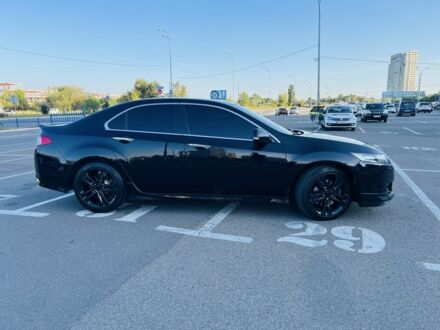 Черный Хонда Аккорд, объемом двигателя 2.4 л и пробегом 247 тыс. км за 10200 $, фото 1 на Automoto.ua