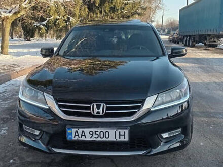 Черный Хонда Аккорд, объемом двигателя 3.5 л и пробегом 200 тыс. км за 12500 $, фото 1 на Automoto.ua