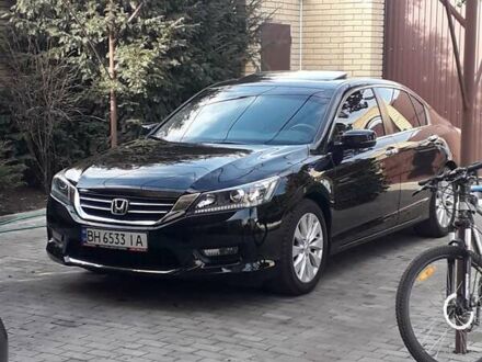 Черный Хонда Аккорд, объемом двигателя 2.35 л и пробегом 160 тыс. км за 12000 $, фото 1 на Automoto.ua