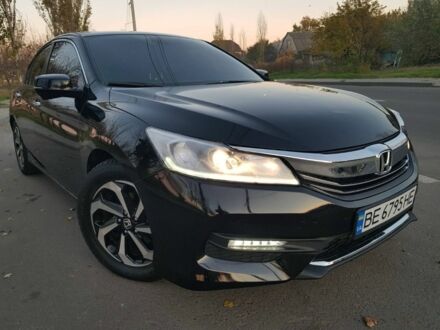 Черный Хонда Аккорд, объемом двигателя 2.4 л и пробегом 33 тыс. км за 15000 $, фото 1 на Automoto.ua