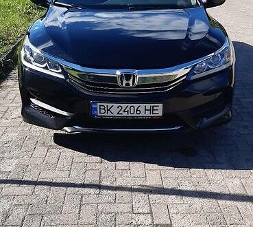 Хонда Аккорд 2017 у Рівному на Automoto.ua Чорний Хонда Аккорд, об'ємом двигуна 2.4 л та пробігом 70 тис. км за 15200 $, фото 1 на Automoto.ua