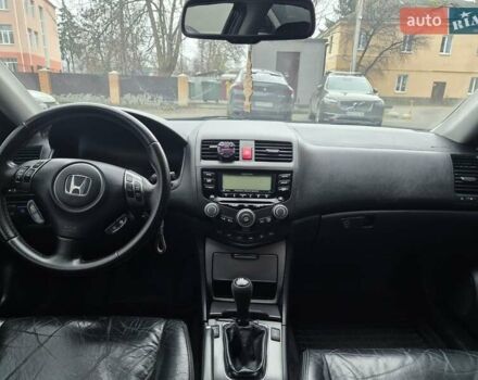 Коричневый Хонда Аккорд, объемом двигателя 2.4 л и пробегом 206 тыс. км за 5999 $, фото 11 на Automoto.ua