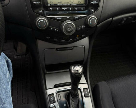 Коричневый Хонда Аккорд, объемом двигателя 2.4 л и пробегом 325 тыс. км за 5999 $, фото 15 на Automoto.ua