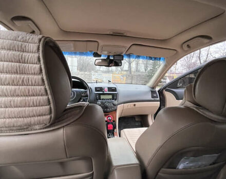 Коричневый Хонда Аккорд, объемом двигателя 2.4 л и пробегом 245 тыс. км за 7800 $, фото 5 на Automoto.ua