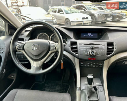 Коричневий Хонда Аккорд, об'ємом двигуна 2 л та пробігом 193 тис. км за 8400 $, фото 45 на Automoto.ua