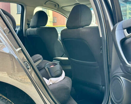 Коричневий Хонда Аккорд, об'ємом двигуна 2 л та пробігом 193 тис. км за 8400 $, фото 52 на Automoto.ua