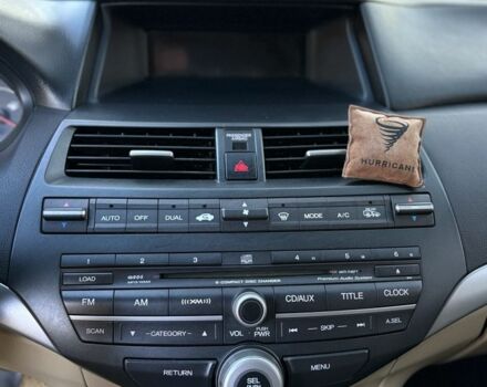 Красный Хонда Аккорд, объемом двигателя 3.5 л и пробегом 240 тыс. км за 8000 $, фото 17 на Automoto.ua