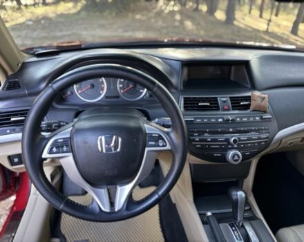 Красный Хонда Аккорд, объемом двигателя 3.5 л и пробегом 240 тыс. км за 8000 $, фото 10 на Automoto.ua