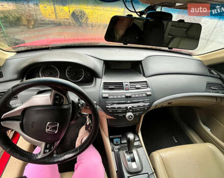 Красный Хонда Аккорд, объемом двигателя 2.35 л и пробегом 216 тыс. км за 6300 $, фото 12 на Automoto.ua