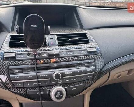 Красный Хонда Аккорд, объемом двигателя 3.5 л и пробегом 187 тыс. км за 7999 $, фото 17 на Automoto.ua