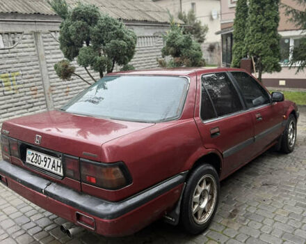 Красный Хонда Аккорд, объемом двигателя 2 л и пробегом 550 тыс. км за 1400 $, фото 1 на Automoto.ua