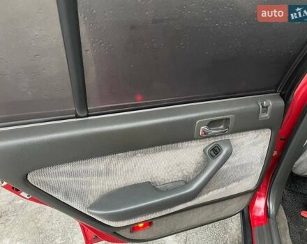 Красный Хонда Аккорд, объемом двигателя 2 л и пробегом 130 тыс. км за 2800 $, фото 5 на Automoto.ua