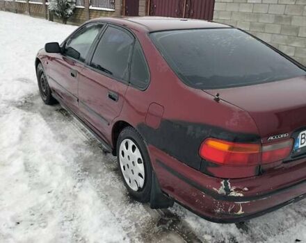 Красный Хонда Аккорд, объемом двигателя 2 л и пробегом 500 тыс. км за 2400 $, фото 7 на Automoto.ua