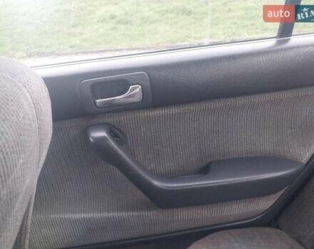 Красный Хонда Аккорд, объемом двигателя 2 л и пробегом 340 тыс. км за 2500 $, фото 14 на Automoto.ua