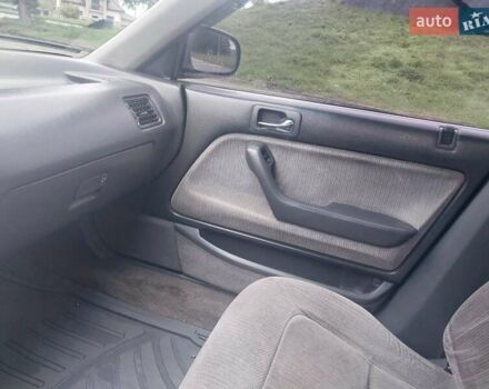 Красный Хонда Аккорд, объемом двигателя 2 л и пробегом 340 тыс. км за 2500 $, фото 15 на Automoto.ua