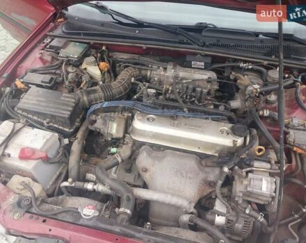 Красный Хонда Аккорд, объемом двигателя 2 л и пробегом 340 тыс. км за 2500 $, фото 33 на Automoto.ua