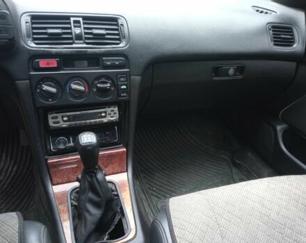 Красный Хонда Аккорд, объемом двигателя 2 л и пробегом 370 тыс. км за 2000 $, фото 2 на Automoto.ua