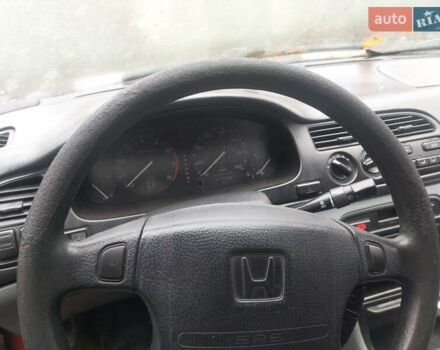 Красный Хонда Аккорд, объемом двигателя 2.68 л и пробегом 160 тыс. км за 1600 $, фото 1 на Automoto.ua