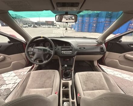 Красный Хонда Аккорд, объемом двигателя 2 л и пробегом 279 тыс. км за 2600 $, фото 10 на Automoto.ua