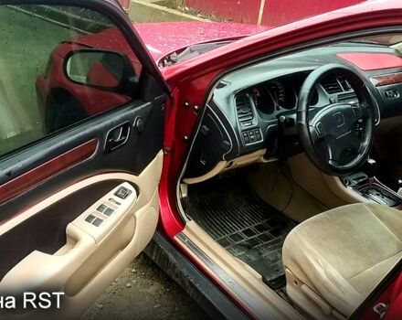 Красный Хонда Аккорд, объемом двигателя 2 л и пробегом 0 тыс. км за 2500 $, фото 2 на Automoto.ua