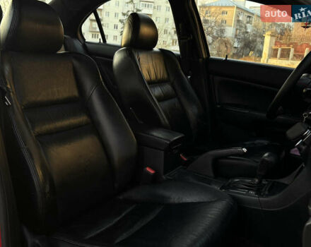 Красный Хонда Аккорд, объемом двигателя 2.35 л и пробегом 354 тыс. км за 5499 $, фото 15 на Automoto.ua