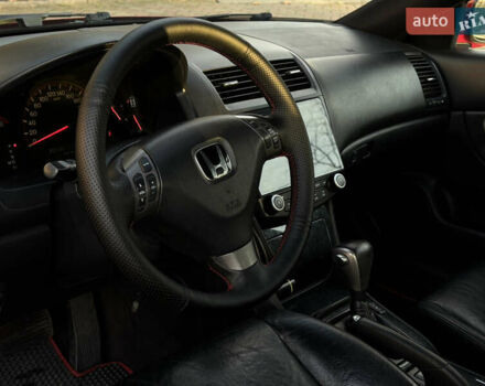 Красный Хонда Аккорд, объемом двигателя 2.35 л и пробегом 354 тыс. км за 5499 $, фото 8 на Automoto.ua