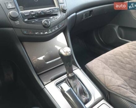 Червоний Хонда Аккорд, об'ємом двигуна 2.35 л та пробігом 256 тис. км за 5900 $, фото 23 на Automoto.ua