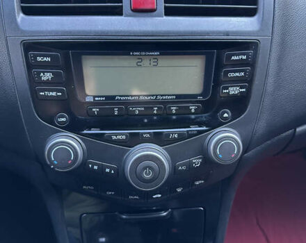 Красный Хонда Аккорд, объемом двигателя 2 л и пробегом 287 тыс. км за 6950 $, фото 6 на Automoto.ua