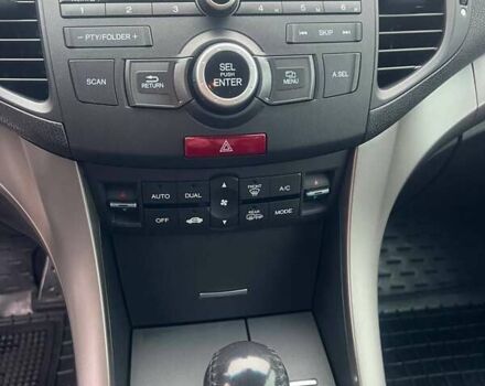 Красный Хонда Аккорд, объемом двигателя 2.4 л и пробегом 218 тыс. км за 9300 $, фото 23 на Automoto.ua